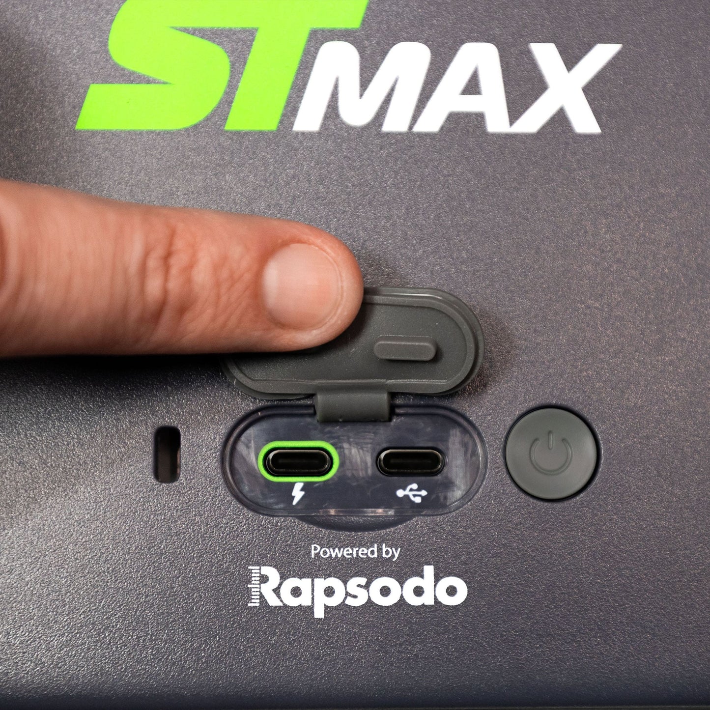 SkyTrak ST MAX Launch Monitor / Golf Simulator golf launch monitor for indoor golf simulator setup