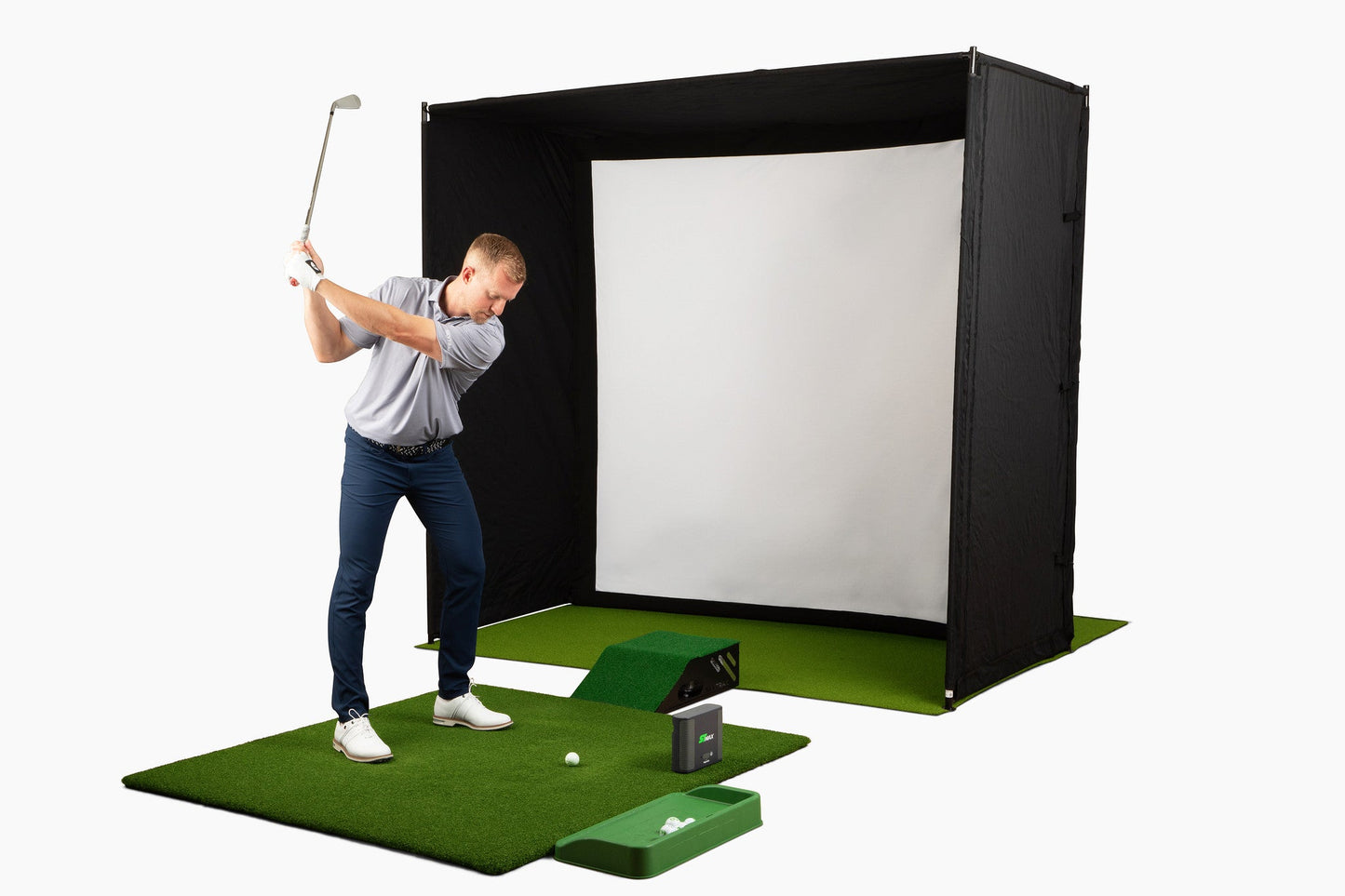 SkyTrak ST MAX Launch Monitor / Golf Simulator golf launch monitor for indoor golf simulator setup